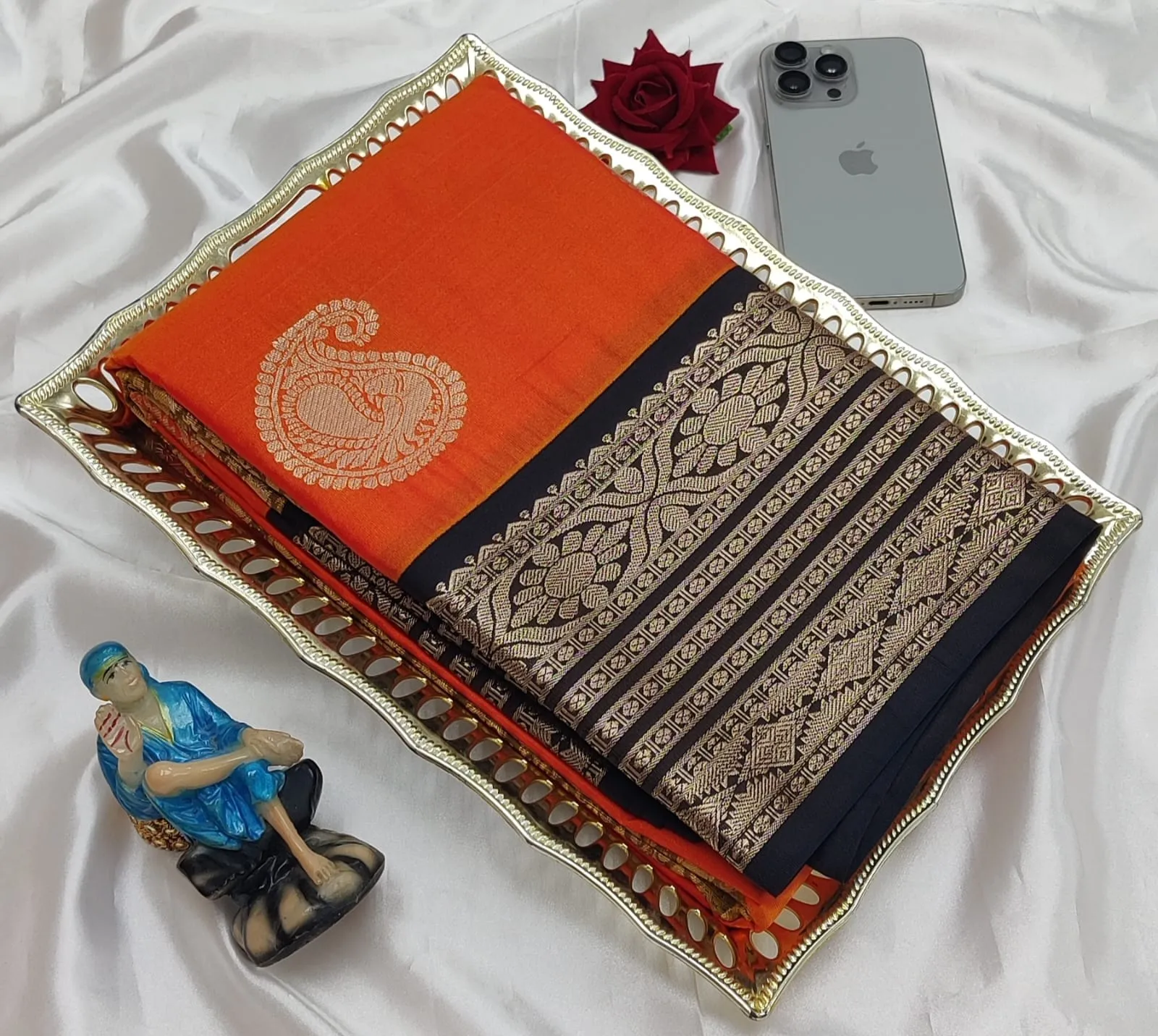 Paisley Butta Rich Pallu Korvai Soft Silk Saree
